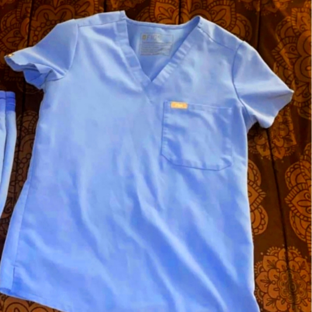 Figs scrub suit set